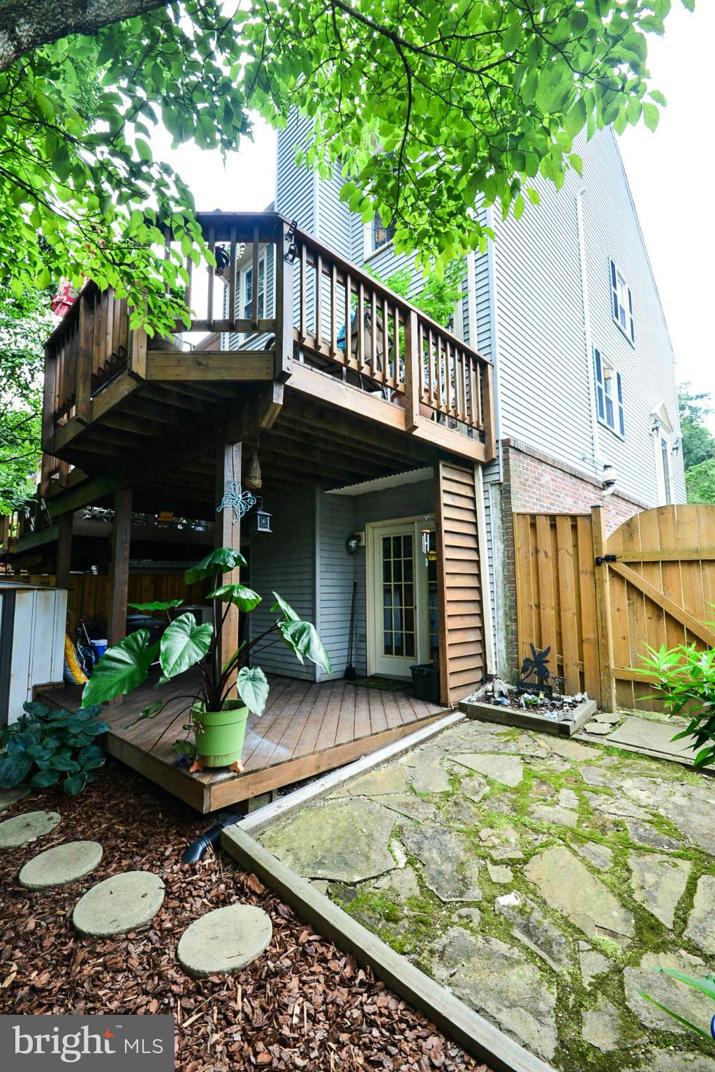 8420 Springfield Oaks Drive Springfield, VA 22153 - Photo 28 of 28 Exterior (Rear)