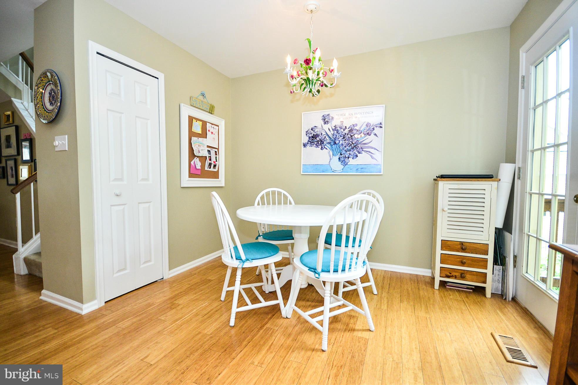 8420 Springfield Oaks Drive Springfield, VA 22153 - Photo 10 of 28 Kitchen