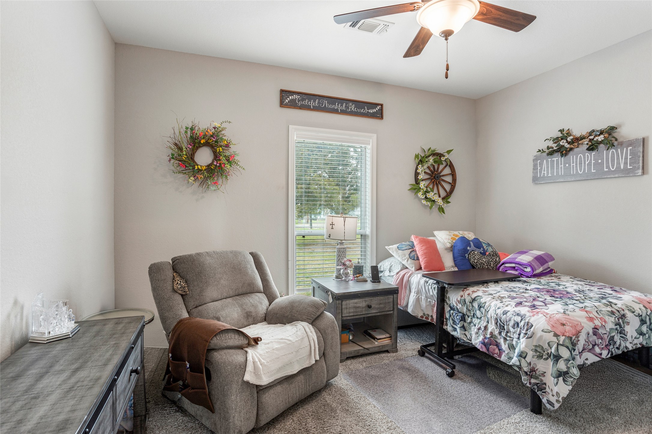 7634 Highland Road Santa Fe, TX 77517 - Photo 17 of 35 Third bedroom