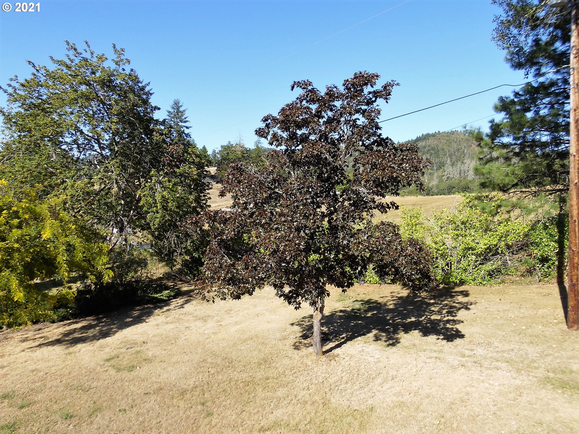 4235 Shoestring Road Riddle, OR 97469 - Photo 23 of 30 a view of outdoor space with sitting space
