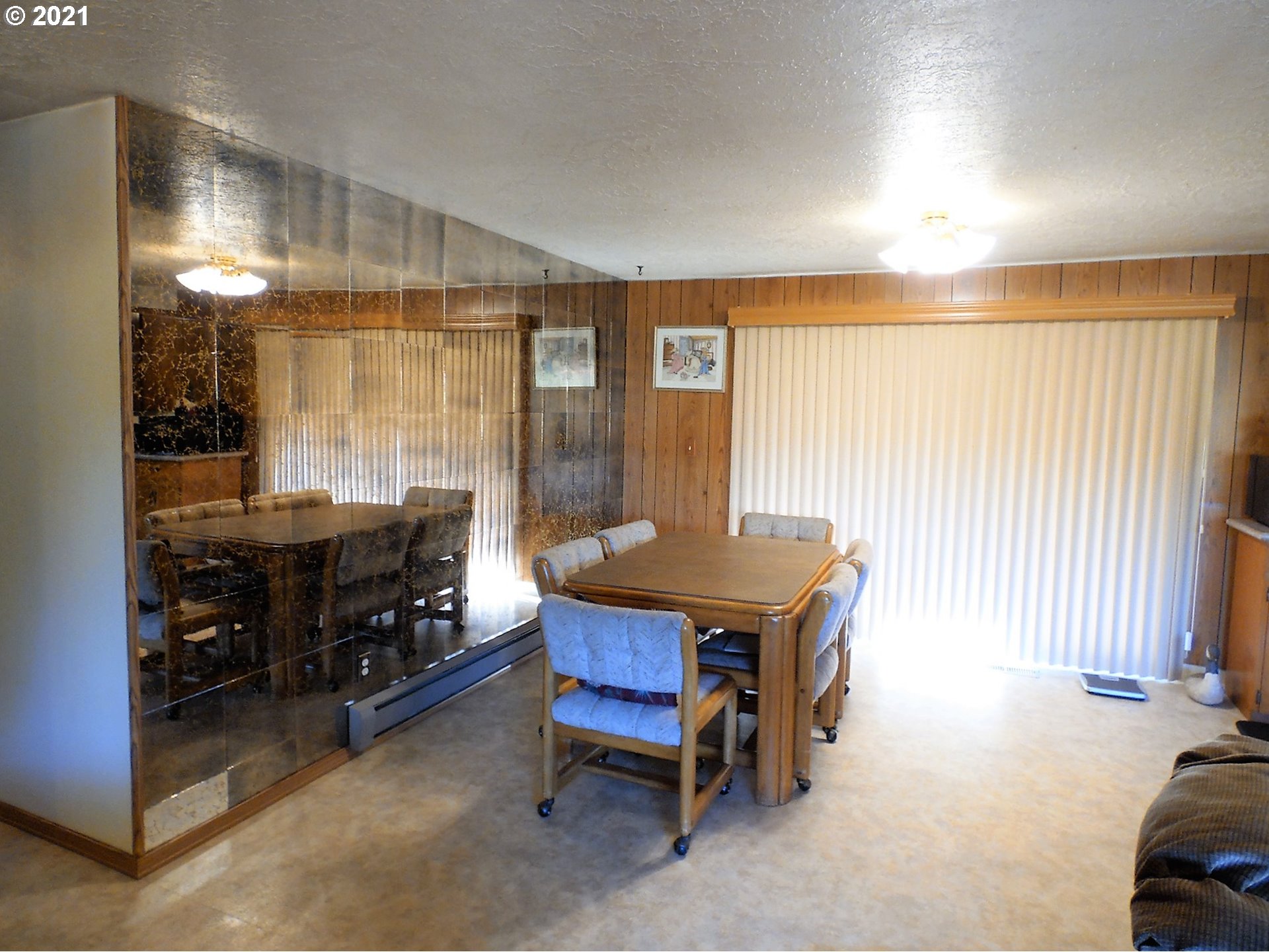4235 Shoestring Road Riddle, OR 97469 - Photo 7 of 30 a room with furniture and window