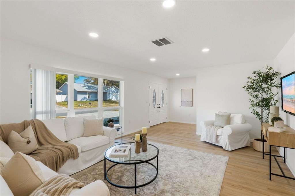 2490 Grove Ridge Drive Palm Harbor, FL 34683 - Photo 3 of 27