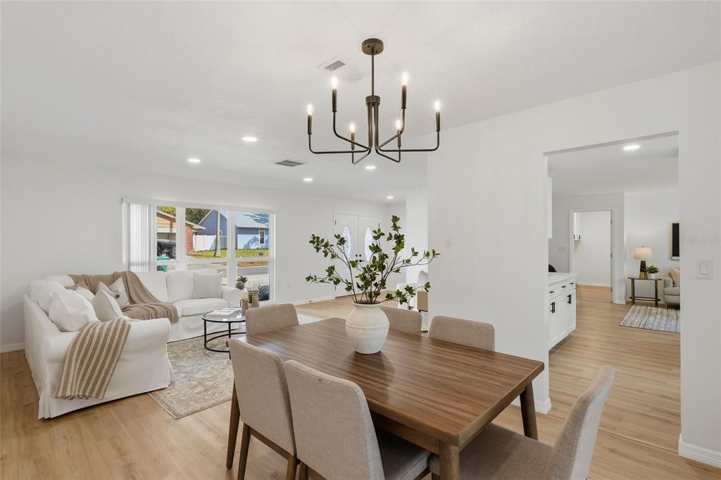 2490 Grove Ridge Drive Palm Harbor, FL 34683 - Photo 5 of 27