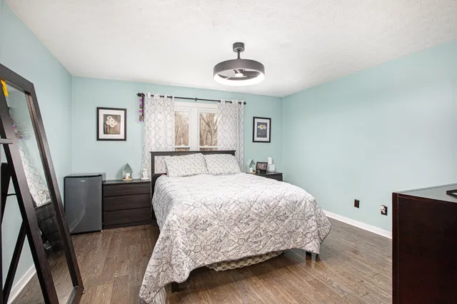 $540,000 | 10617 East Splitstone, Pinckney, MI 48169