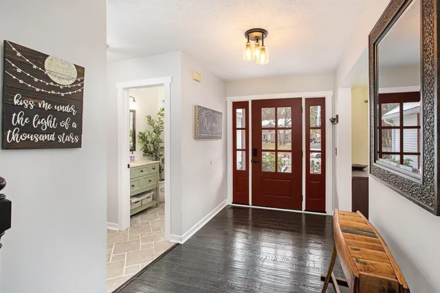 $540,000 | 10617 East Splitstone, Pinckney, MI 48169