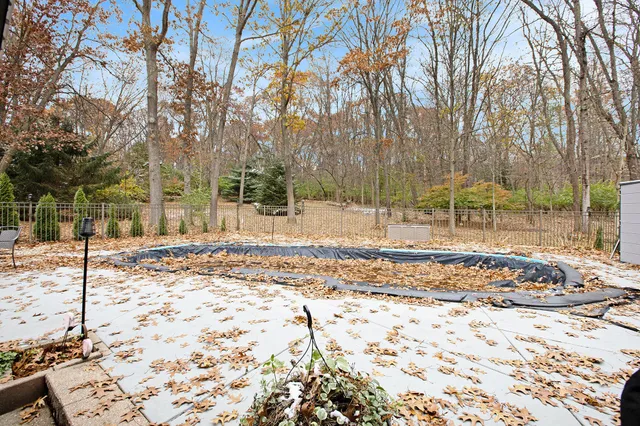 $540,000 | 10617 East Splitstone, Pinckney, MI 48169