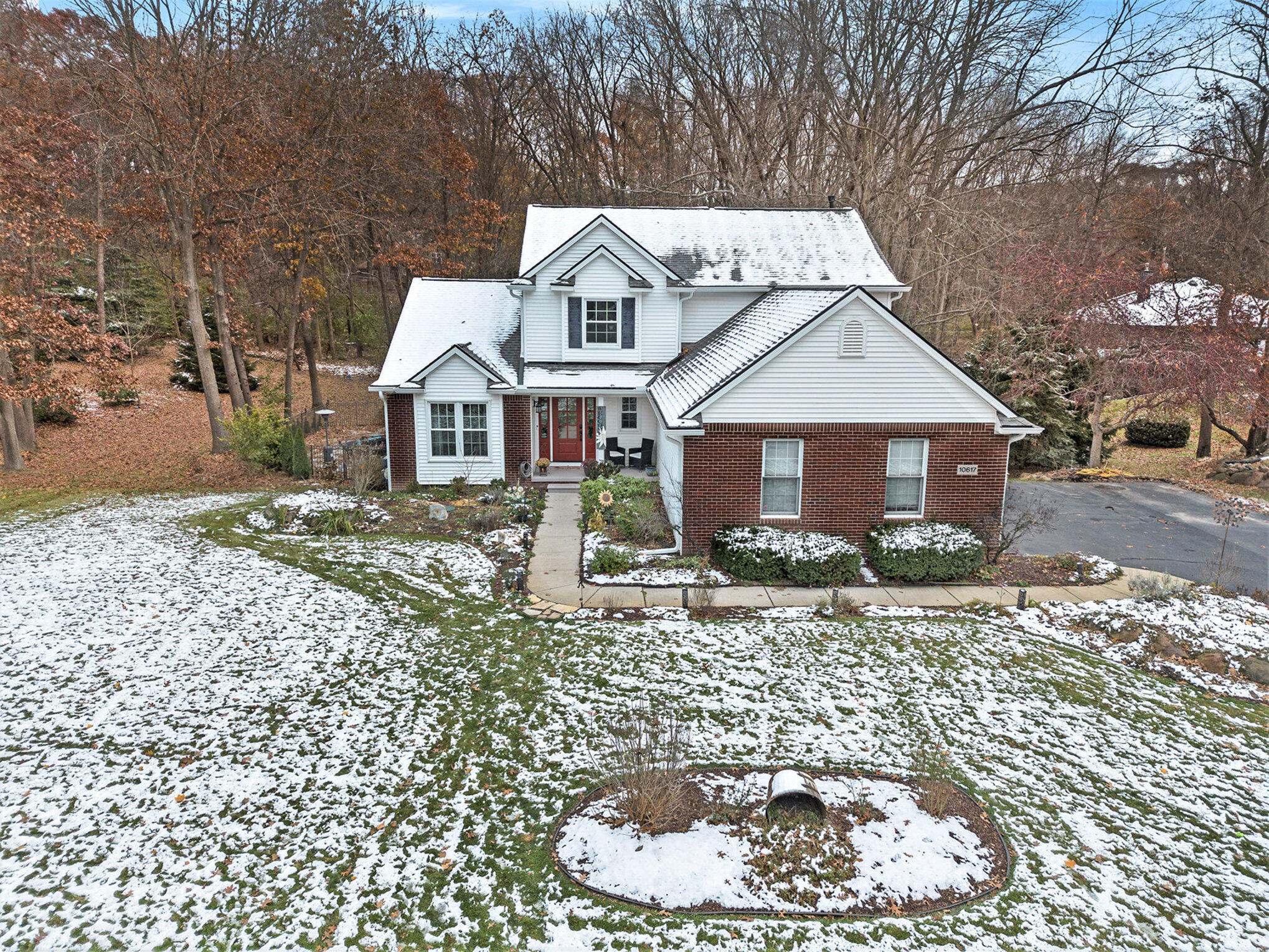 10617 East Splitstone Pinckney, MI 48169 - Photo 35 of 38 037_dji_0167_322