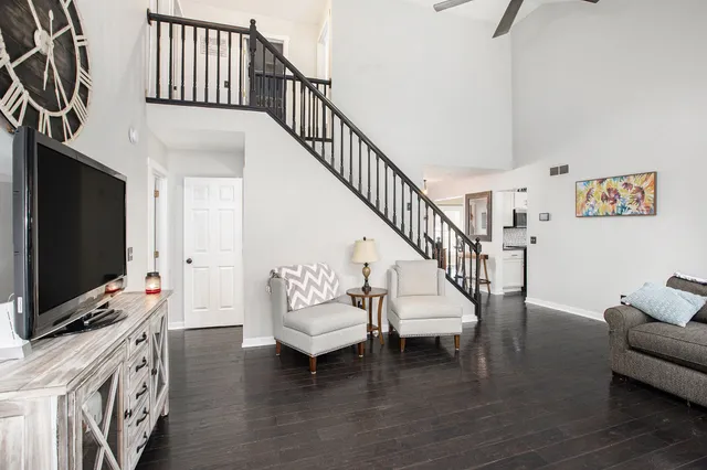 $540,000 | 10617 East Splitstone, Pinckney, MI 48169