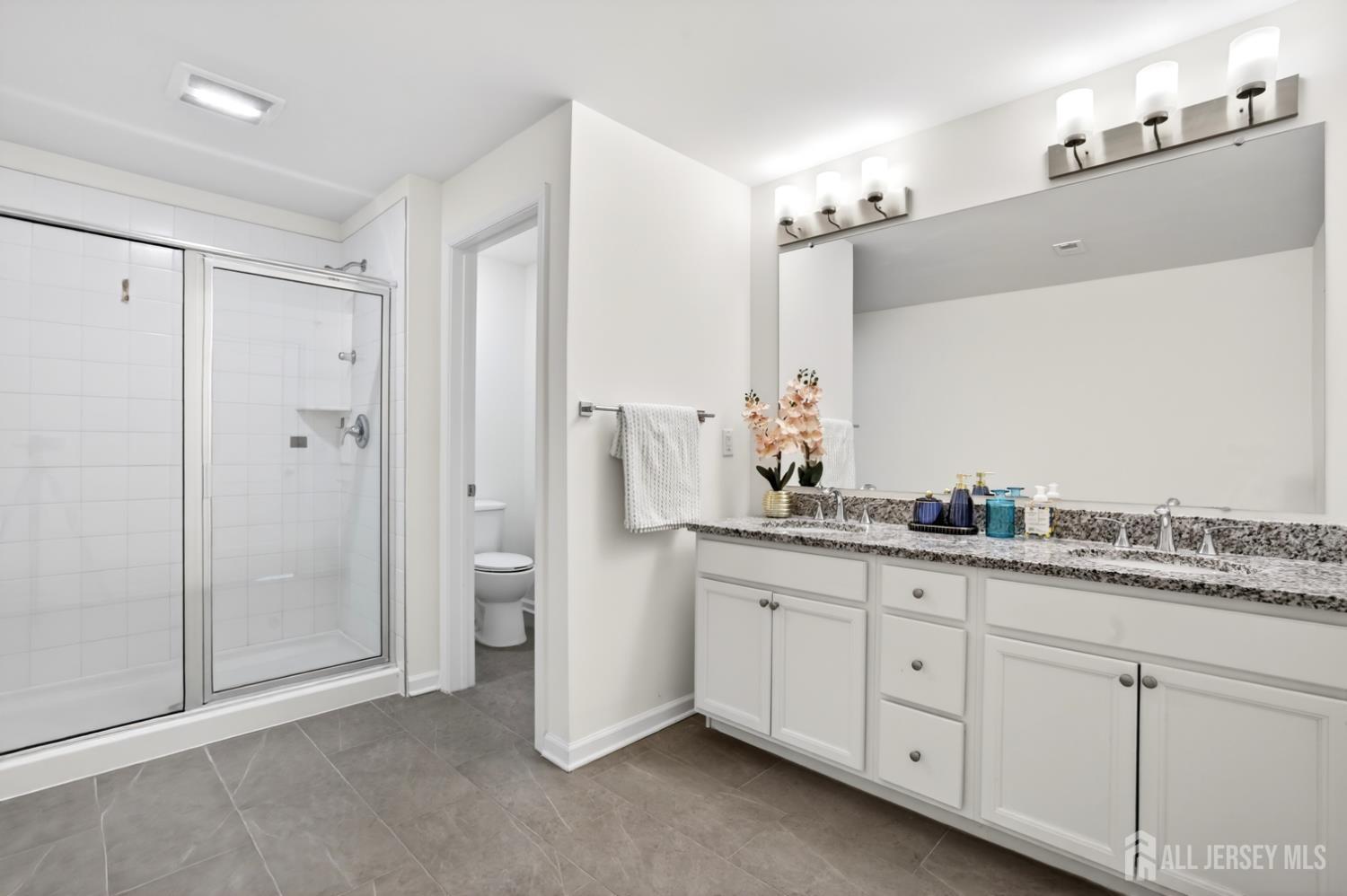 728 Station Road Dunellen, NJ 08812 - Photo 38 of 51