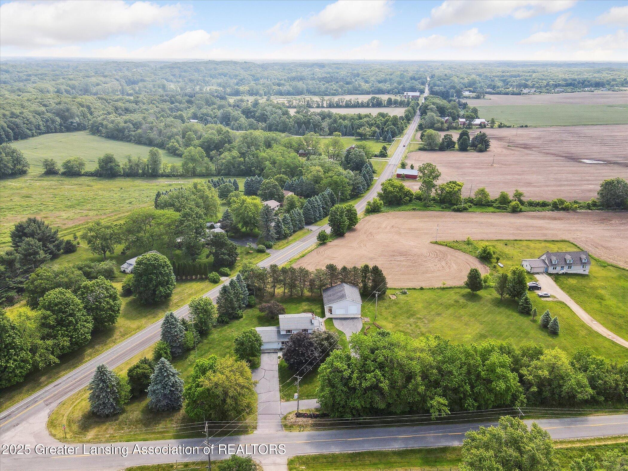 921 Ives Road Mason, MI 48854 - Photo 65 of 66 10-921-Ives-Rd-Mason-MI-48854-WindowStil