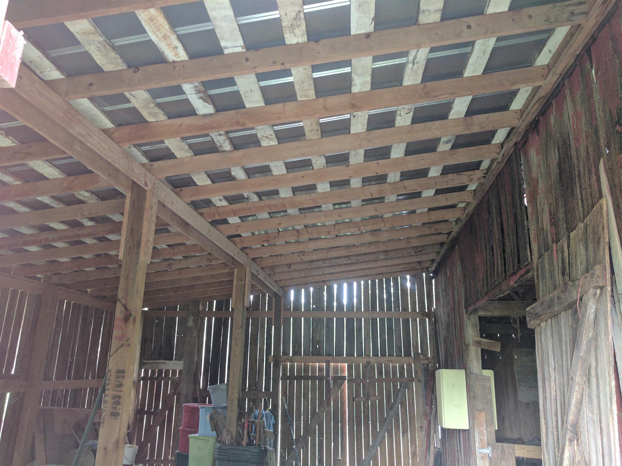 489 Ab Wade Road Portland, TN 37148 - Photo 15 of 23 a view of a balcony