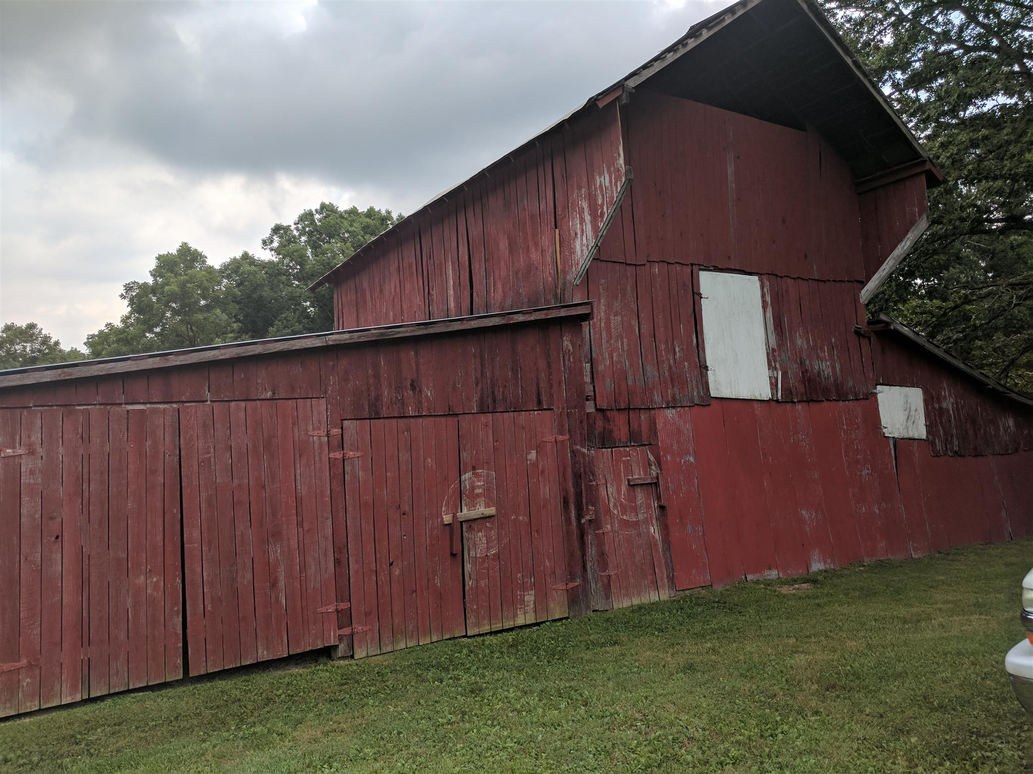 489 Ab Wade Road Portland, TN 37148 - Photo 20 of 23 a view of backyard with wooden fence