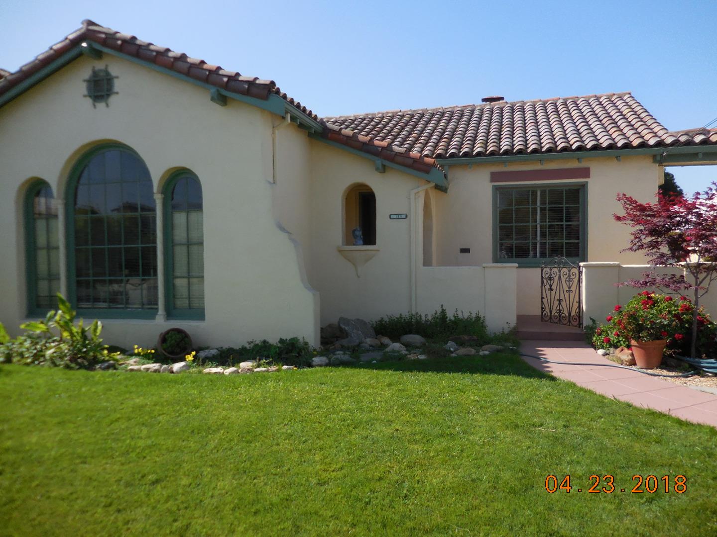 118 Willow Street Salinas, CA 93901 - Photo 23 of 24 a front view of a house with garden