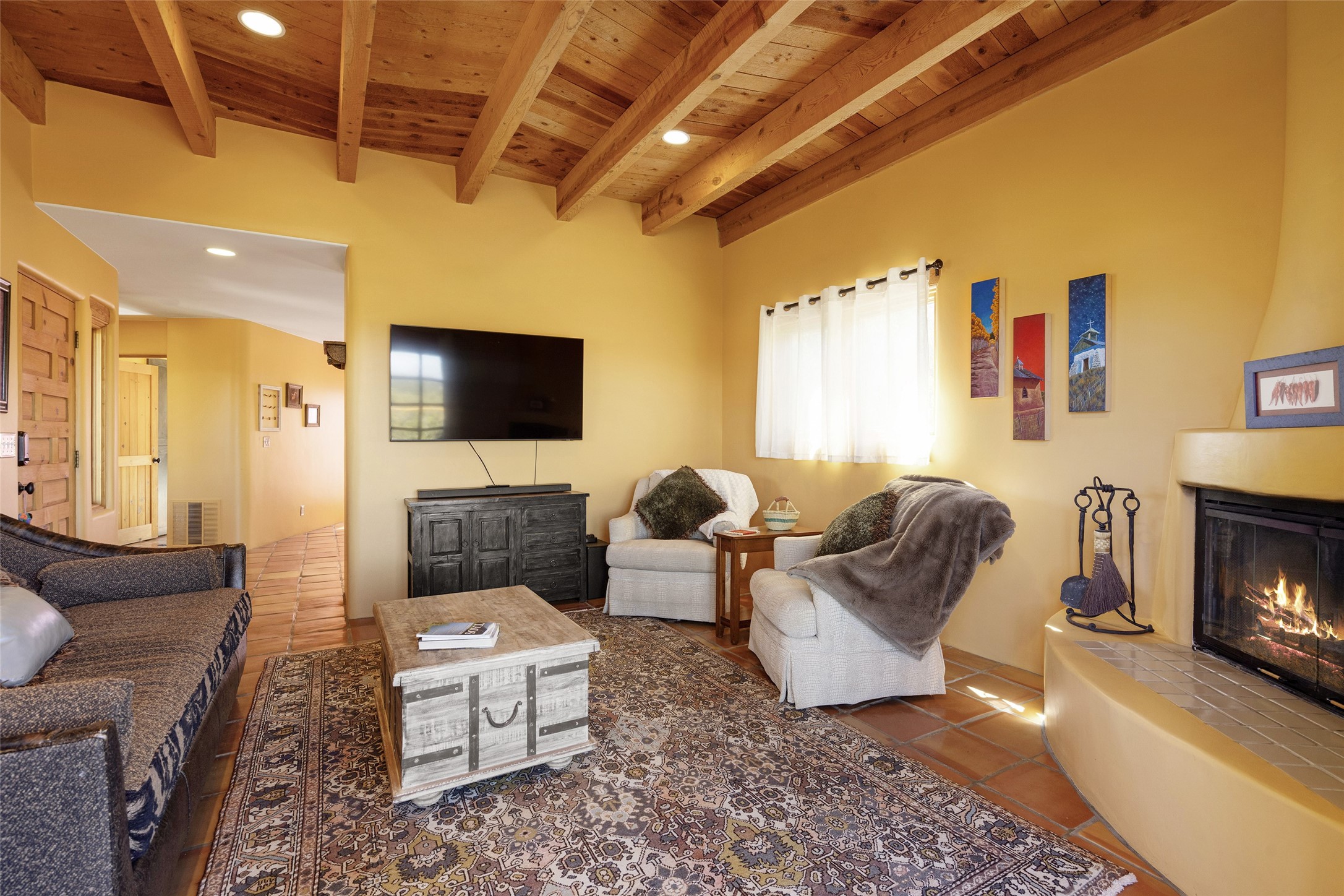 1204 Bandolina Road Santa Fe, NM 87501 - Photo 43 of 69 Upper Casita living room