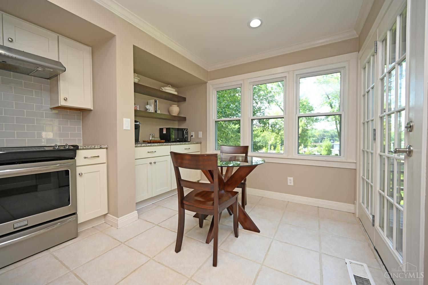 8803 Montgomery Road, Unit 2 Cincinnati, OH 45236 - Photo 15 of 40 Gallery Image 15