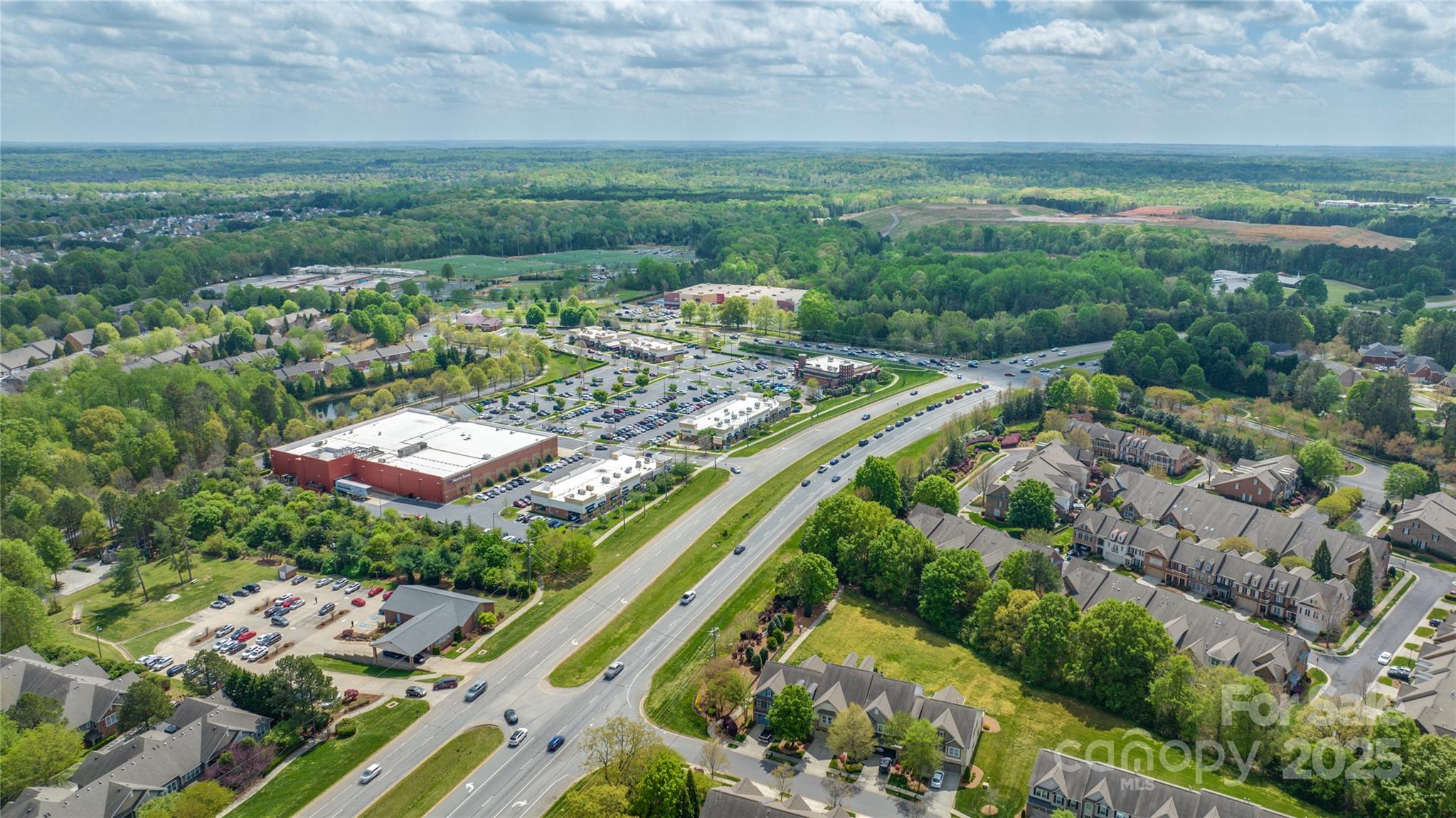12357 Copper Mountain Boulevard Charlotte, NC 28277 - Photo 35 of 36 a view of a city
