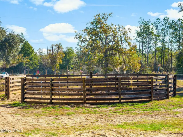 $359,900 | 10917 Lawrence Road, Fountain, FL 32438