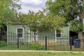 $1,649 | 3211 Bideker Avenue, Fort Worth, TX 76105