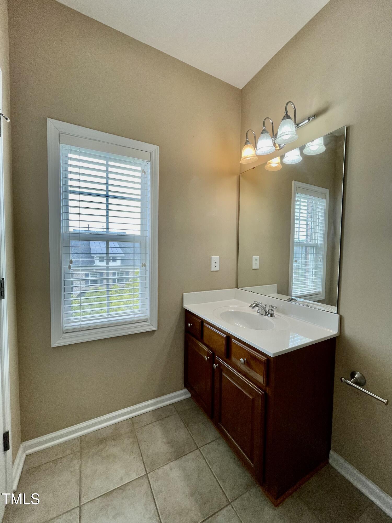 414 Weatherbrook Way Cary, NC 27513 - Photo 36 of 41 IMG-2538