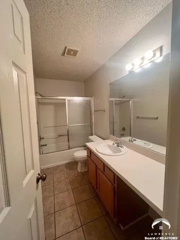 $269,900 | 5007 Congressional Way, Lawrence, KS 66049