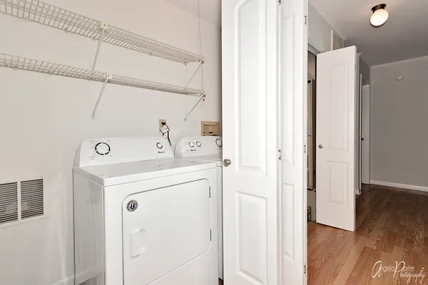 $2,000 | 3715 West Prestwick Street, McHenry, IL 60050