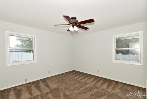 $2,000 | 3715 West Prestwick Street, McHenry, IL 60050