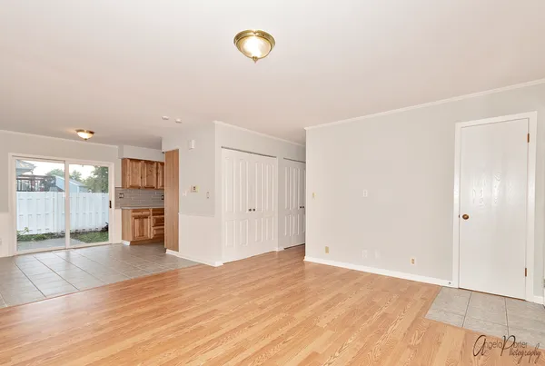 $2,000 | 3715 West Prestwick Street, McHenry, IL 60050