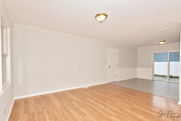 $2,000 | 3715 West Prestwick Street, McHenry, IL 60050