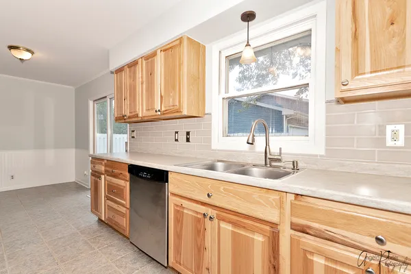 $2,000 | 3715 West Prestwick Street, McHenry, IL 60050