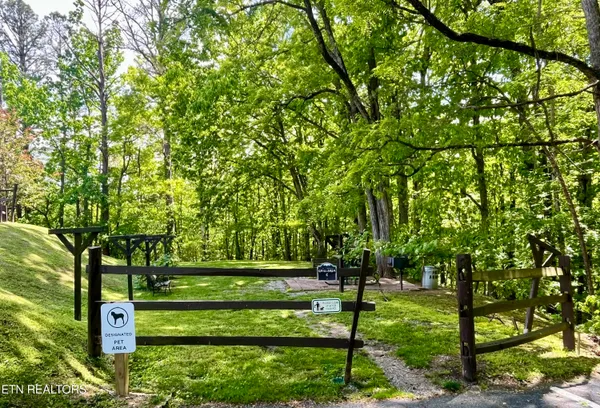 $132,000 | 1081 Cove Road, Unit 612, Sevierville, TN 37876