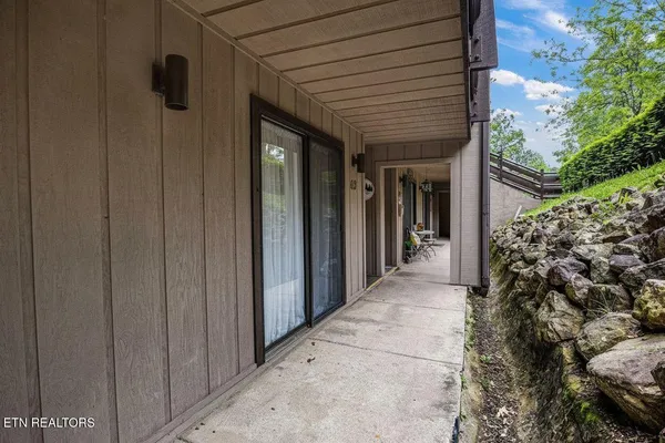 $132,000 | 1081 Cove Road, Unit 612, Sevierville, TN 37876