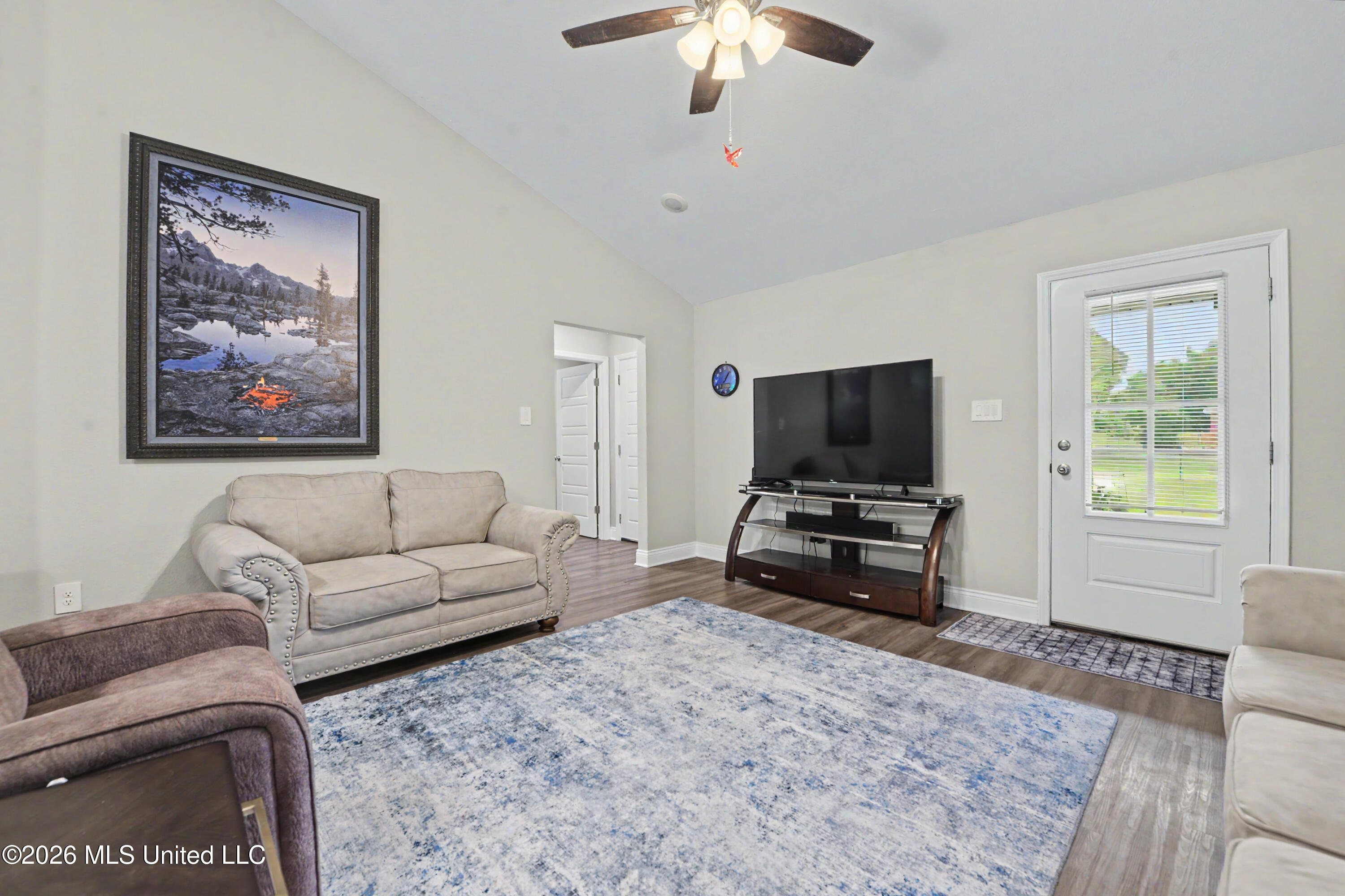 90 Hunters Trace Picayune, MS 39466 - Photo 3 of 24 003 (1)