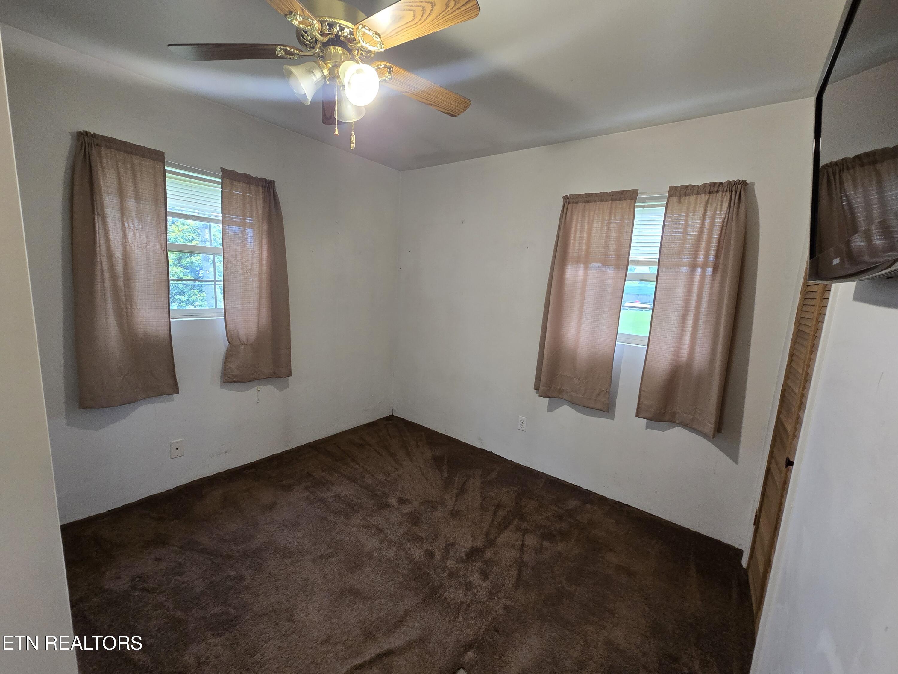 288 Machine Branch Road Ewing, VA 24248 - Photo 18 of 32 20250527_172031