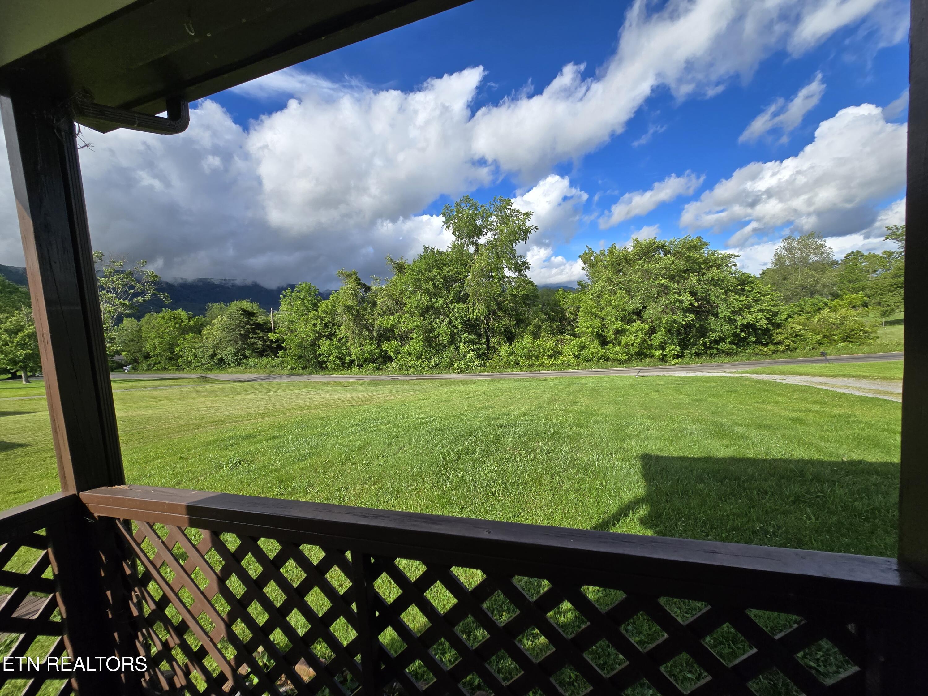 288 Machine Branch Road Ewing, VA 24248 - Photo 5 of 32 20250530_175850