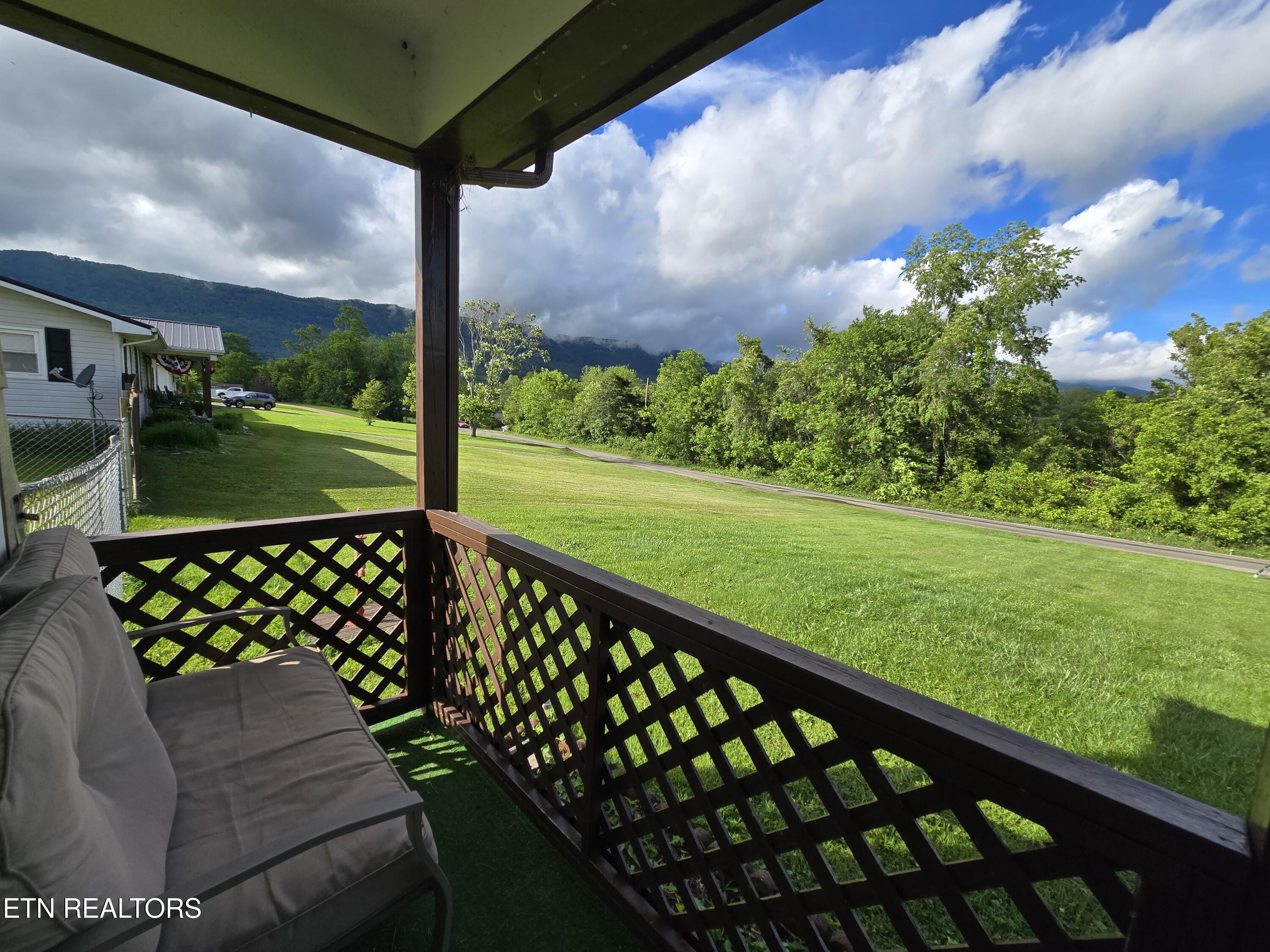 288 Machine Branch Road Ewing, VA 24248 - Photo 6 of 32 20250530_175848