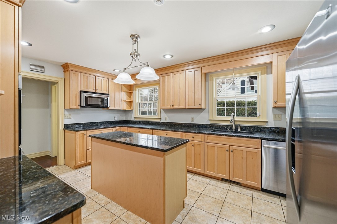 153 Overhill Road Youngstown, OH 44512 - Photo 5 of 49 Gallery Image 5