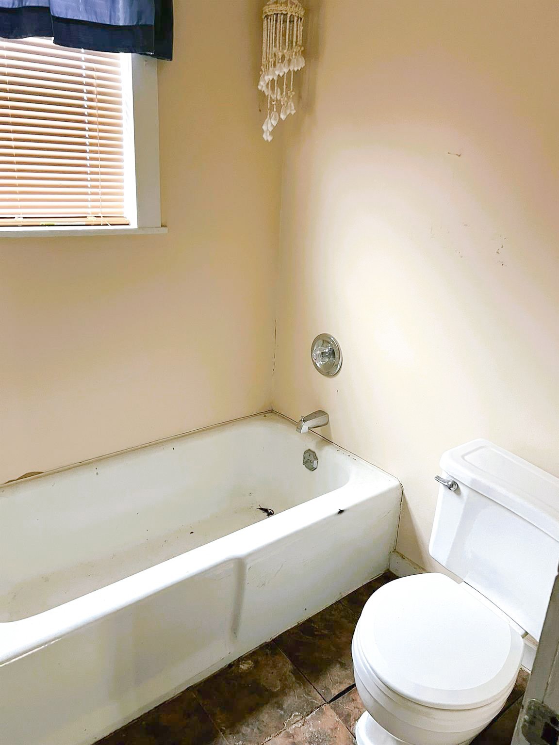 38440 Fisk Lane Pattison, TX 77423 - Photo 34 of 34 a white toilet sitting next to a bath tub