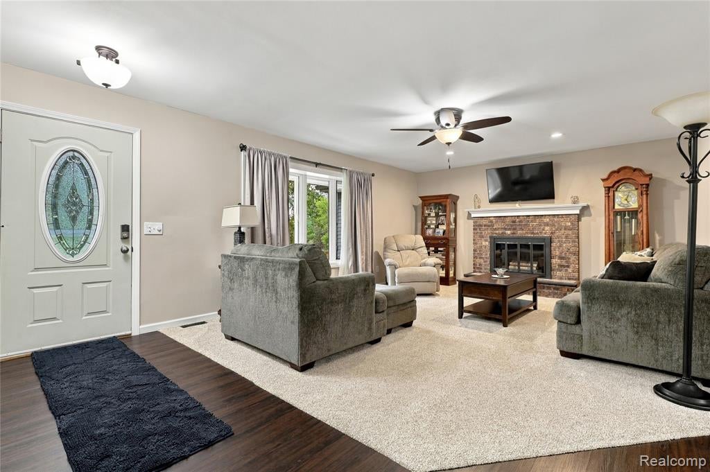10131 Sharp Road Swartz Creek, MI 48473 - Photo 10 of 50 Gallery Image 10