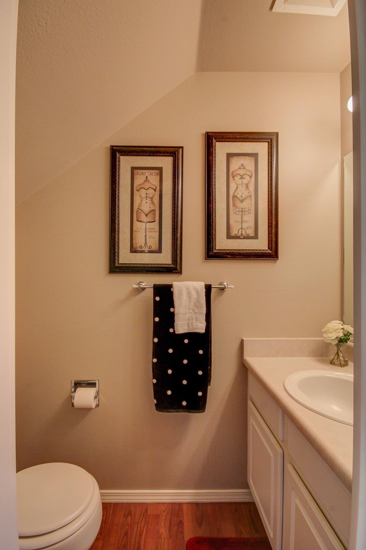 668 Shadow Way Central Point, OR 97502 - Photo 8 of 19 Additional Photo