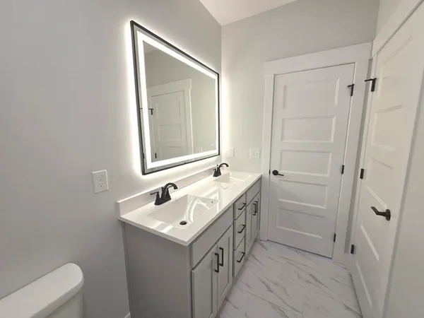 $565,000 | 103 Bowz Drive, Downs, IL 61736