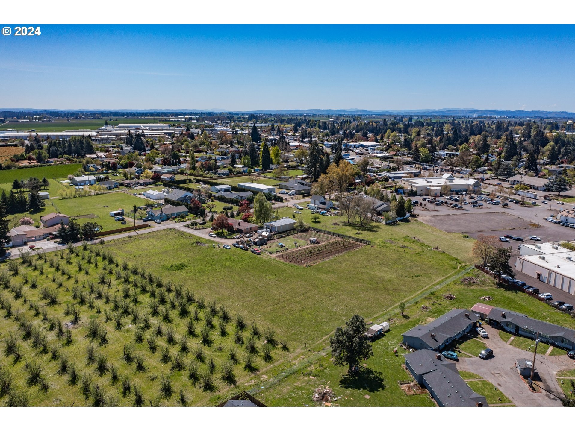 1661 East Lincoln Road Woodburn, OR 97071 - Photo 17 of 35