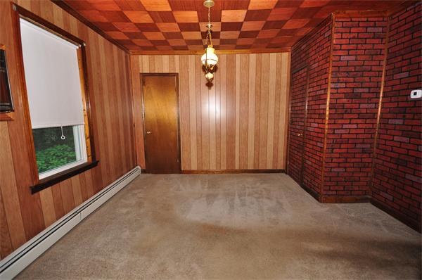 124 Hillside Road Dracut, MA 01826 - Photo 4 of 13 Gallery Image 4