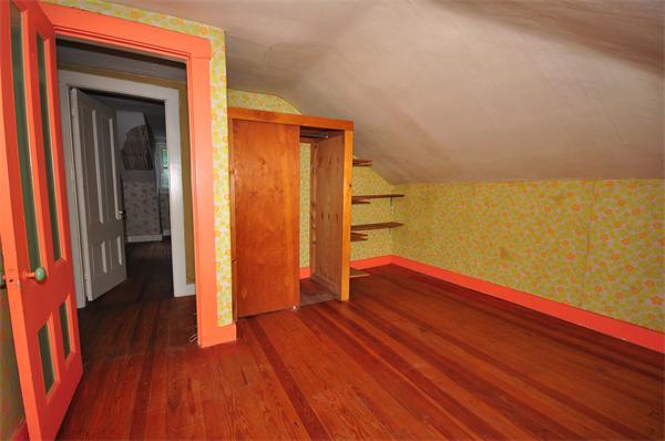 124 Hillside Road Dracut, MA 01826 - Photo 10 of 13 Gallery Image 10