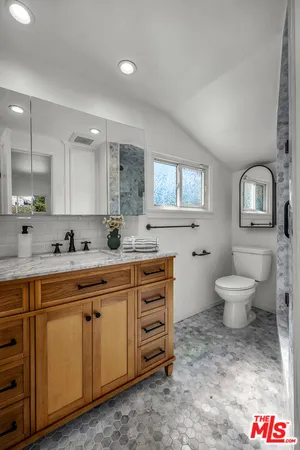 $995,000 | 6636 Tobias Avenue, Van Nuys, CA 91405