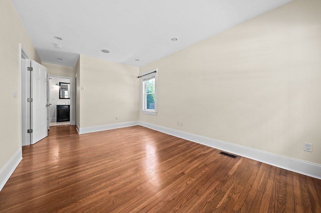 15 Avalon Road, Unit 1 Milton, MA 02186 - Photo 8 of 26 Gallery Image 8