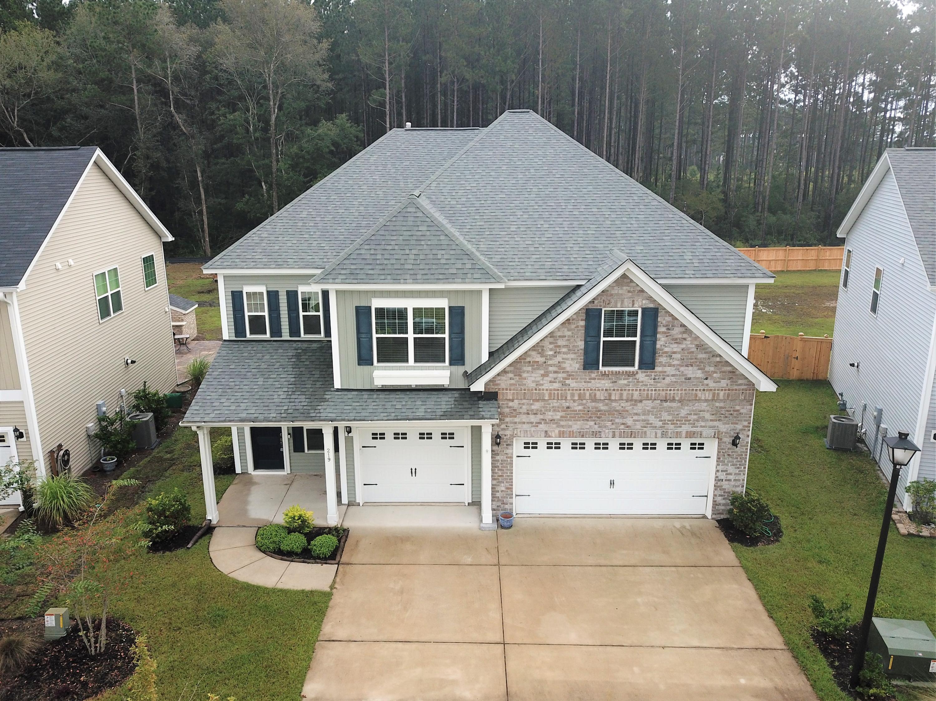 Welcome Home to 219 Saxony Loop
