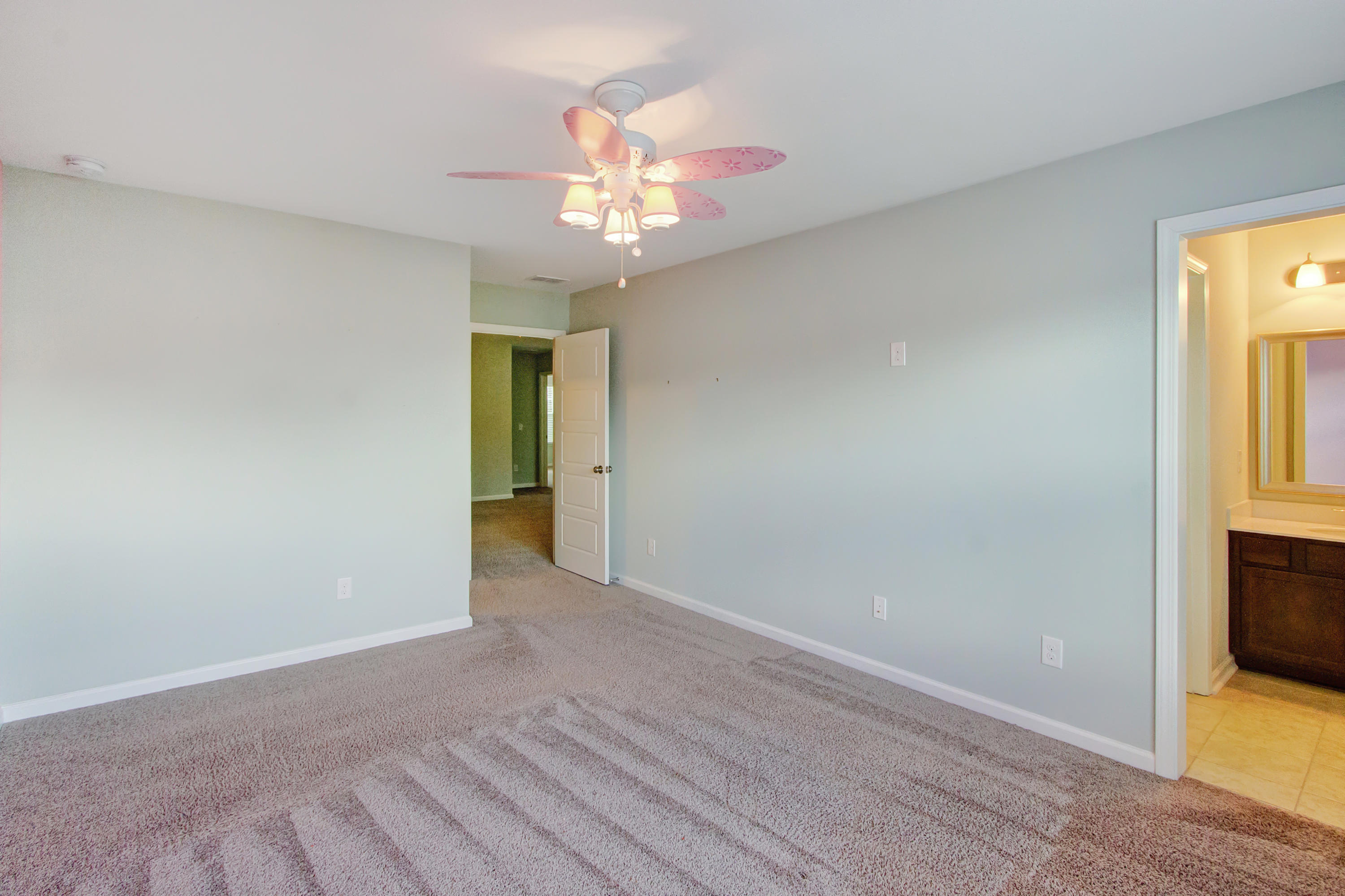 219 Saxony Loop Summerville, SC 29486 - Photo 20 of 29 Bedroom 3 has Jack and Jill Bath