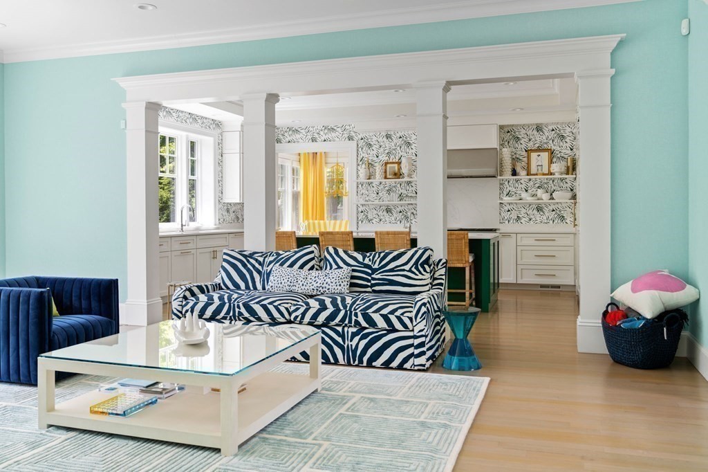 19 Crafts Road Brookline, MA 02467 - Photo 6 of 24 a living room with furniture and window