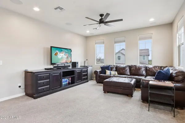 $709,900 | 2041 East Wisteria Drive, Chandler, AZ 85286