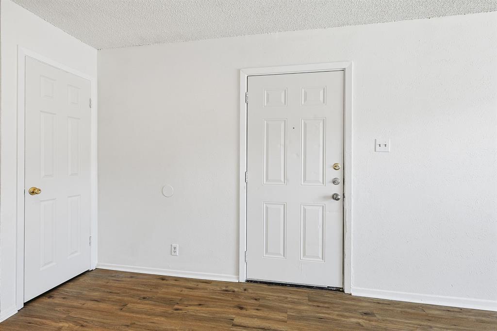 2637 West Randol Mill Road, Unit 2639D Arlington, TX 76012 - Photo 7 of 15